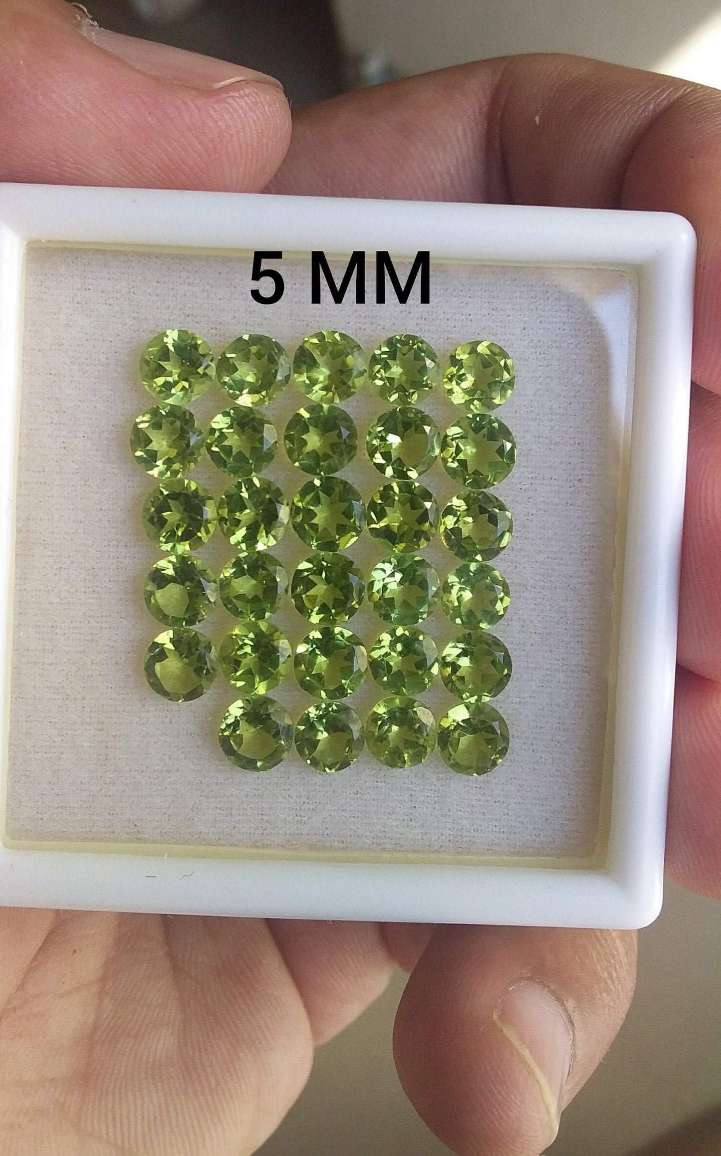 Natural Peridot round cut 3MM, 4MM, 5MM Top Quality Faceted Cut Loose Gemstone AAA Quality Calibrated Green Color Perfect for Jewelry Making