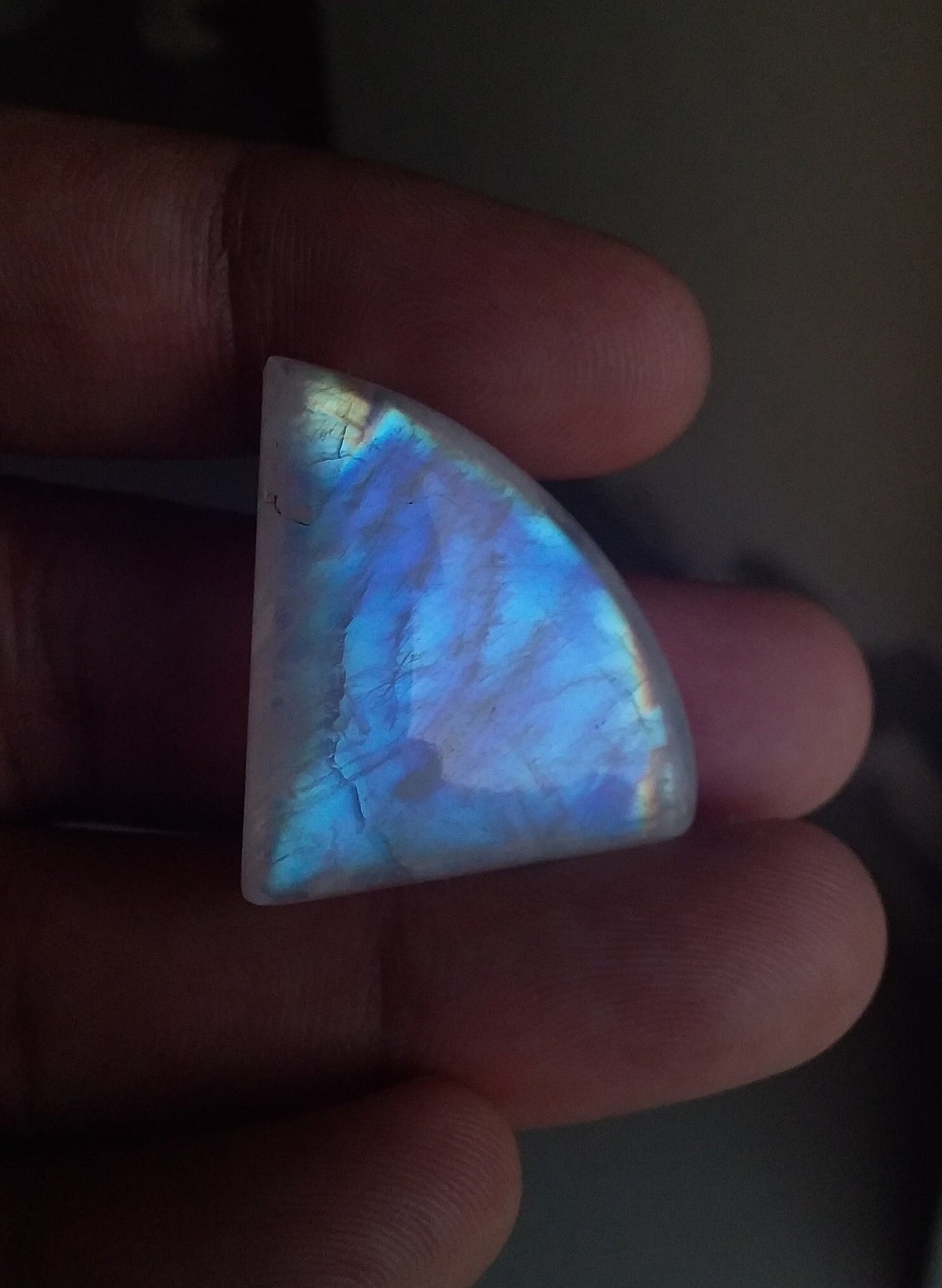 47 Cts AAA Quality Rainbow Moonstone, Fancy Shape Pendant Making Cabochon Gemstone, Blue Flash Cabochon Moonstone,