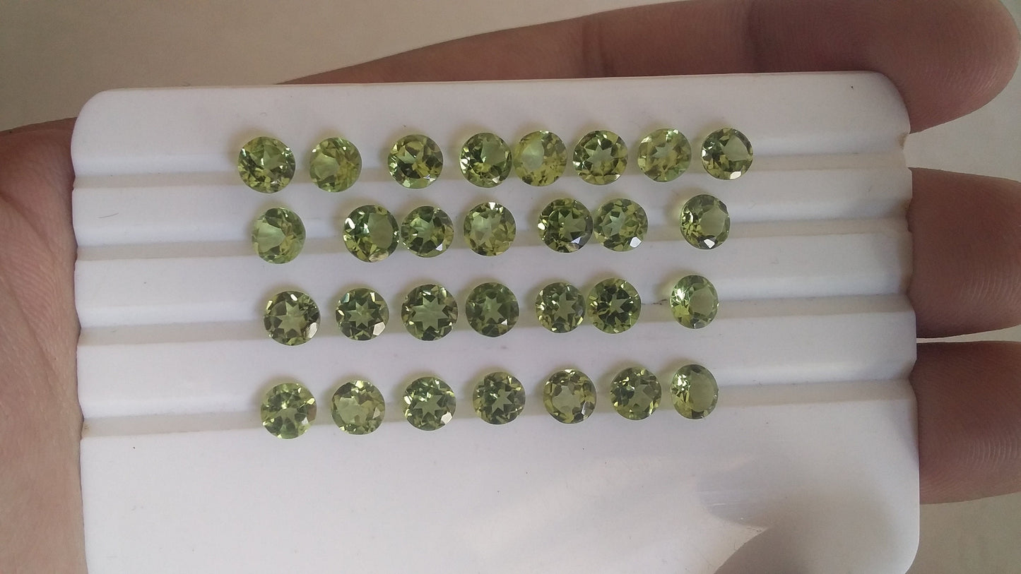 Natural Peridot round cut 3MM, 4MM, 5MM Top Quality Faceted Cut Loose Gemstone AAA Quality Calibrated Green Color Perfect for Jewelry Making