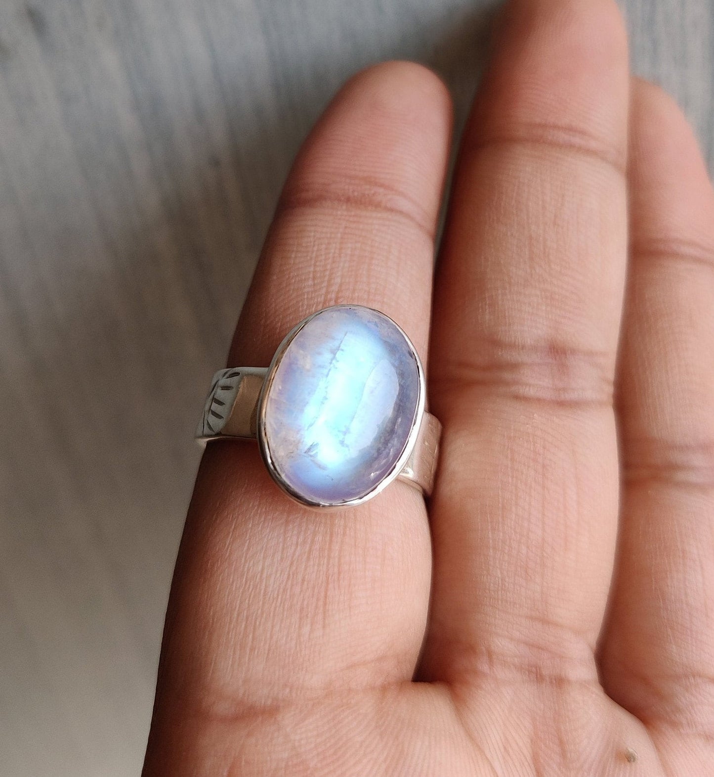 Natural Rainbow Moonstone Ring, Blue Flashy Gemstone Ring, 925 Sterling Silver Jewelry, Unisex Moonstone Jewelry, Promise Ring Size 9