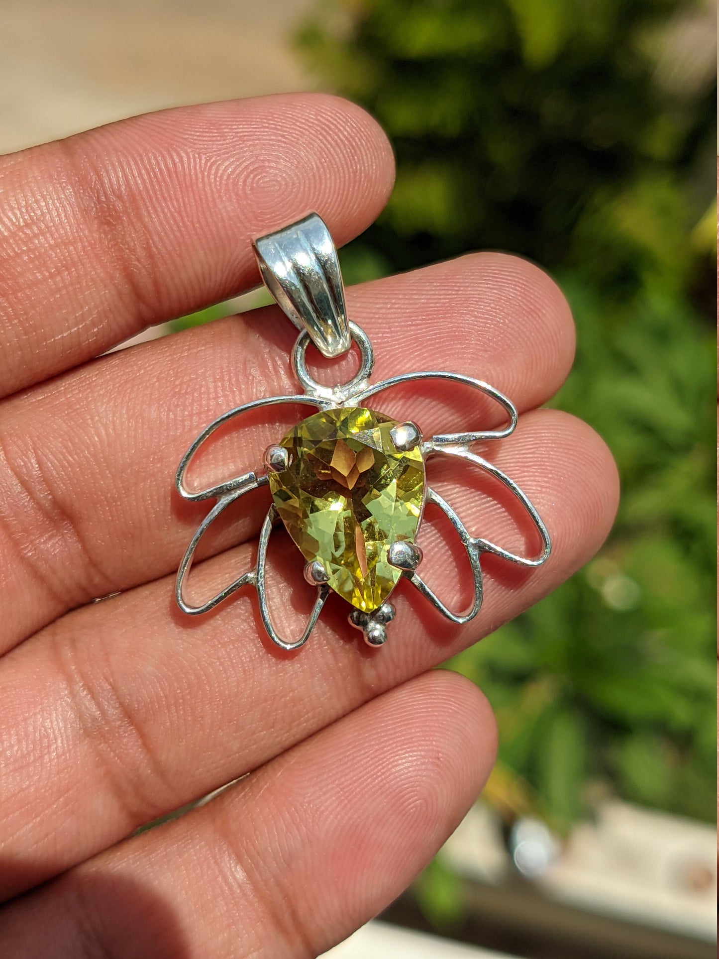 Lemon Quartz Pendant, 925 Sterling Silver Pendant, Faceted Yellow Gemstone, Flower Shape, Natural Stone, Handmade, Engagement, Gift for Her