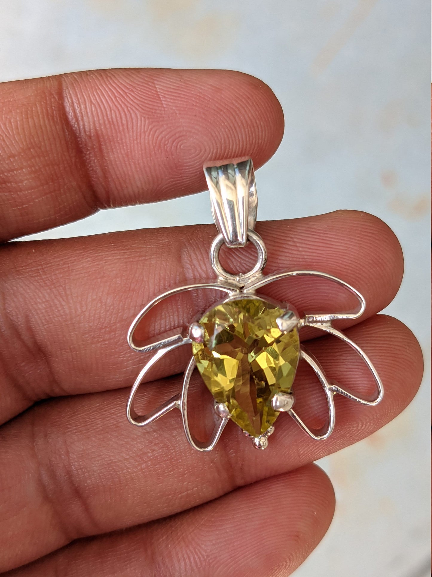 Lemon Quartz Pendant, 925 Sterling Silver Pendant, Faceted Yellow Gemstone, Flower Shape, Natural Stone, Handmade, Engagement, Gift for Her