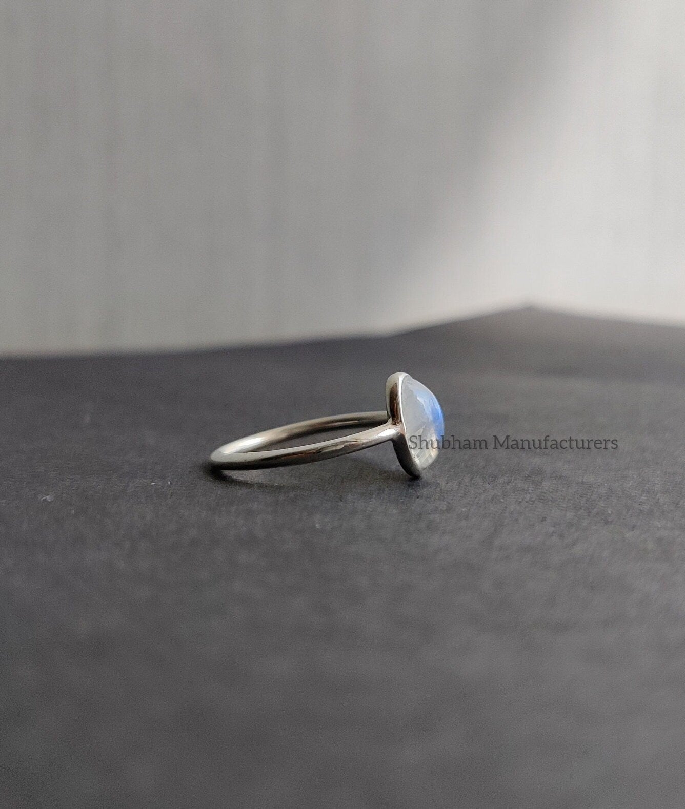 Rainbow Moonstone Ring, 925 Sterling Silver Ring, June Birthstone Jewelry, Blue Flash Moonstone Ring, Natural Stone Ring, Gift for Women
