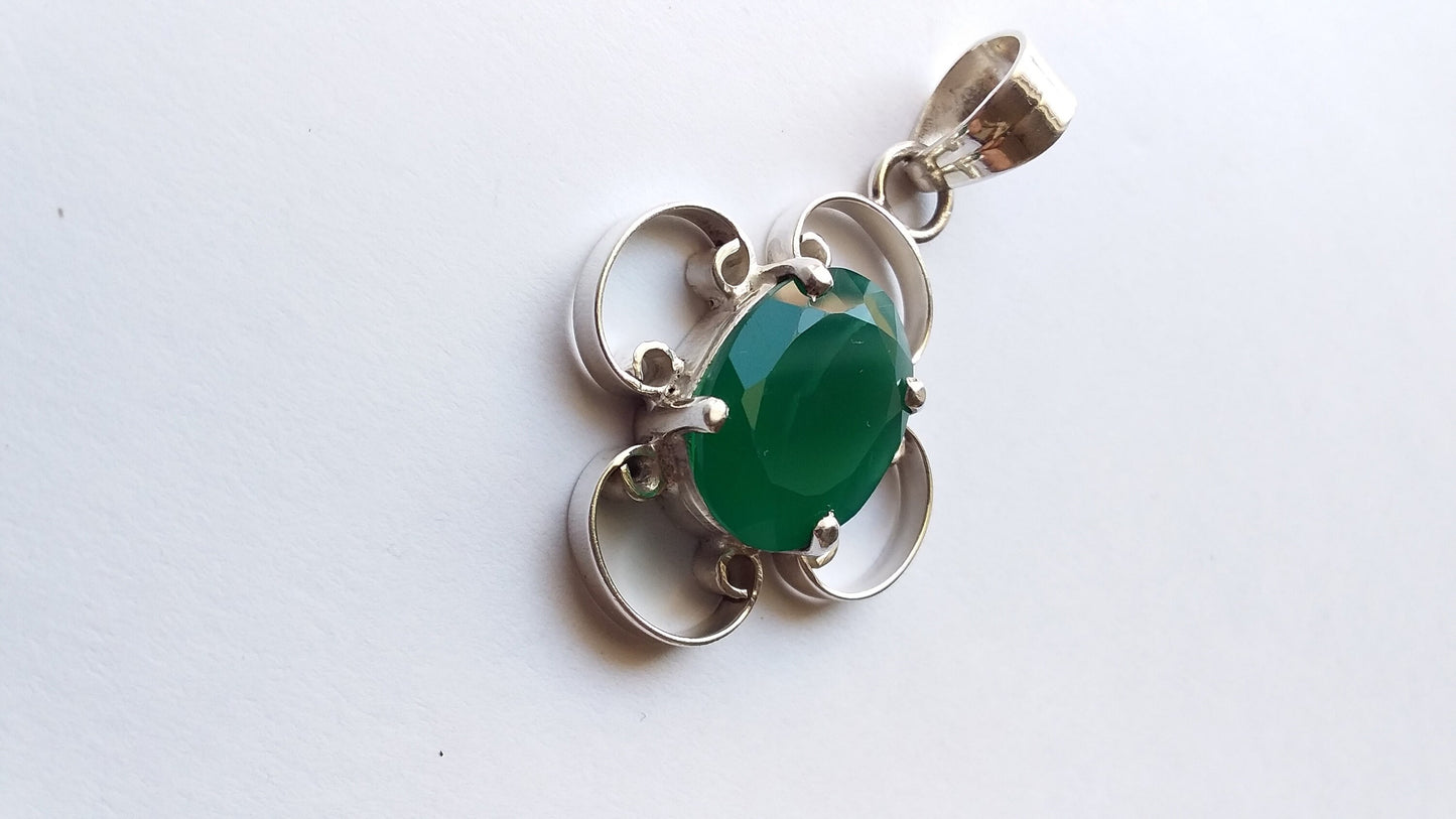 Green Onyx Pendant- 925 Sterling Silver Pendant- Handmade pendant- Gift for Her- Silver Pendant-Oval Shape Pendant- Green Stone Pendant