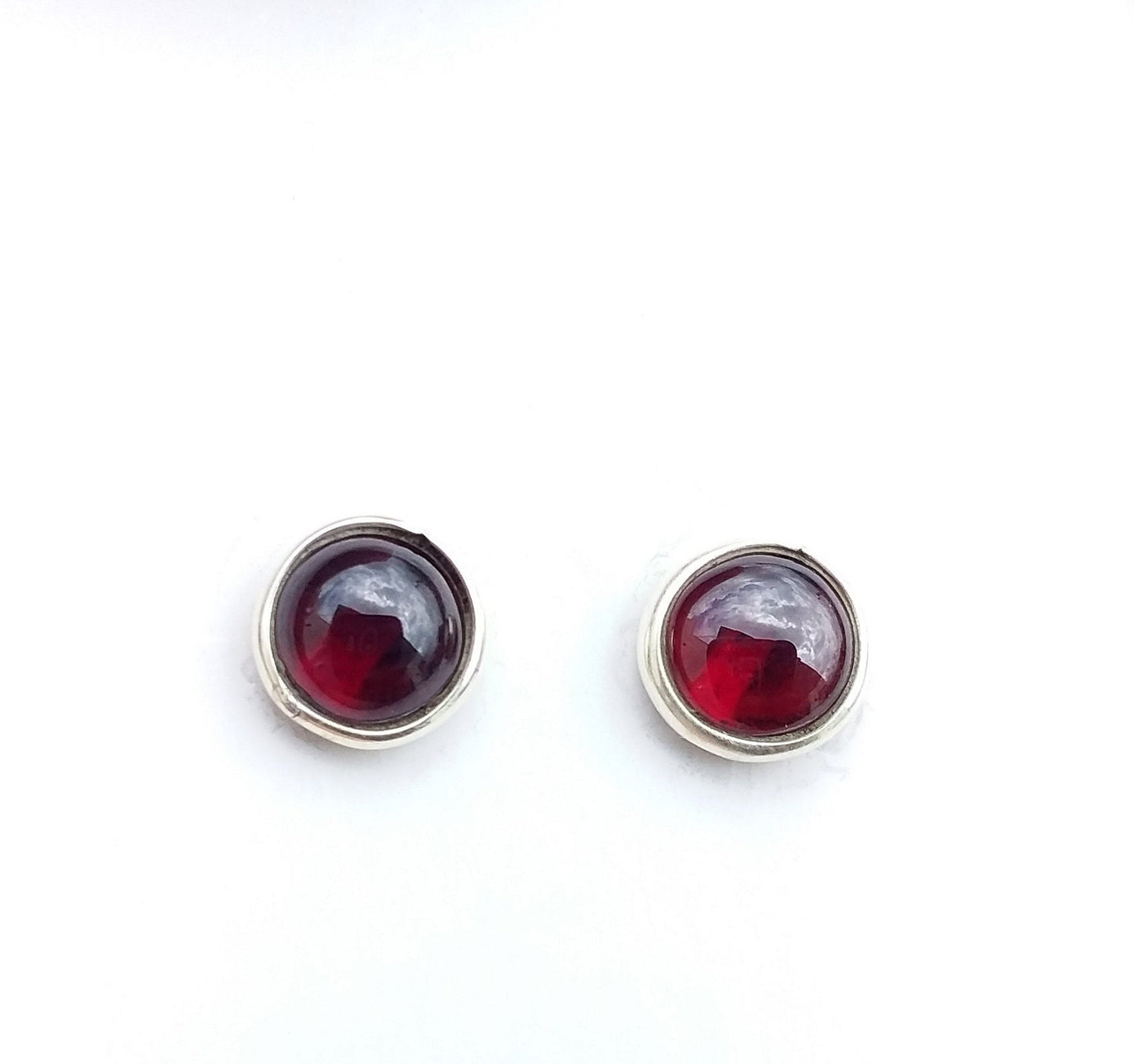 Garnet earrings stud, Natural garnet 925 Sterling Silver, Little Capricorn Earrings, Red earrings studs, January birthstone earrings gifts