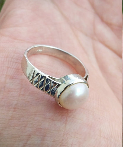 Pearl Ring 925 Sterling Silver Jewelry, Pearl Jewelry, Promise Ring, Boho Ring, Unisex Birthstone Handmade Ring, Pearl Stone Ring Size 8 & 9