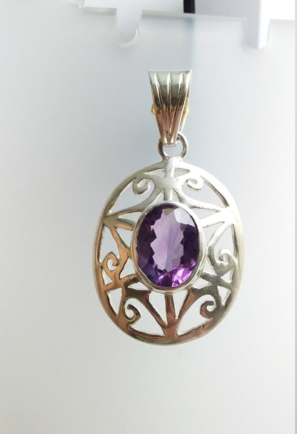 Purple Amethyst Handmade Pendant, Natural Gemstone, 925 Sterling Silver, Oval Shape Amethyst Jewelry for women, Anniversary Pendant