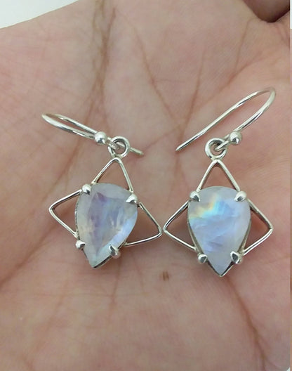 Rainbow moonstone Silver Earrings, handmade Earring, 925 sterling Silver Earrings, Dangle and Drop Earring, Earring, white with blue fire