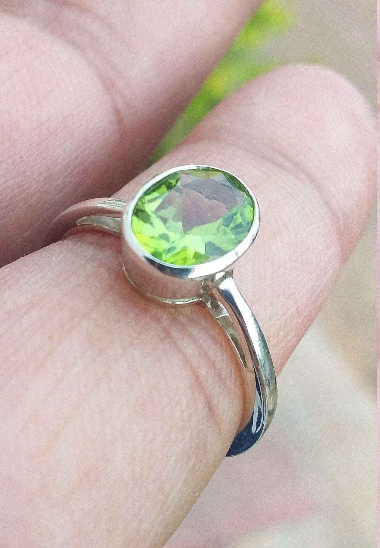 Peridot ring women, Natural Peridot Ring, peridot ring silver, Oval Faceted Stone handmade ring, November Birthstone Ring, ring size 5 1/2