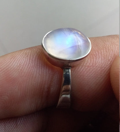 Natural Oval Shape Rainbow Moonstone with Blue Flash 925 Sterling Silver Handmade Ring, Proposal Ring Daily wear june birthstone Ring Size 6