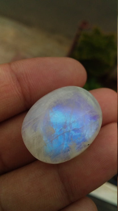 Natural Rainbow Moonstone, Oval Shape Cabochon Gemstone, Blue Flash Moonstone, Size 21x25x9 MM 42.00 Cts