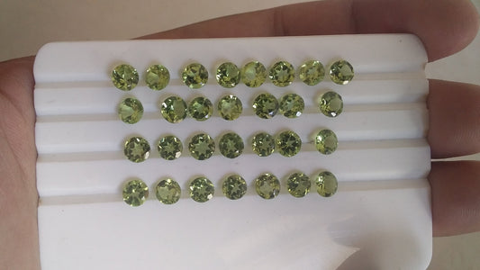 Natural Peridot round cut 3MM, 4MM, 5MM Top Quality Faceted Cut Loose Gemstone AAA Quality Calibrated Green Color Perfect for Jewelry Making