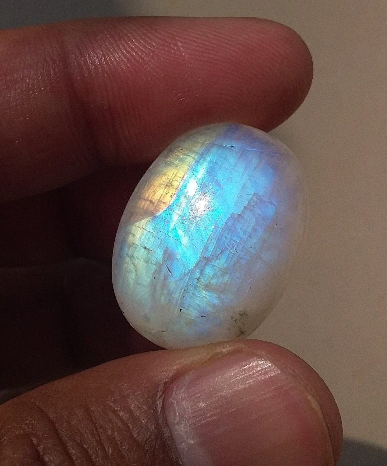 Natural Rainbow Moonstone, Oval Shape Blue Fire Cabochon, 25x18.5x7 MM 28 Carat Stone, Semi Precious Loose Gemstone