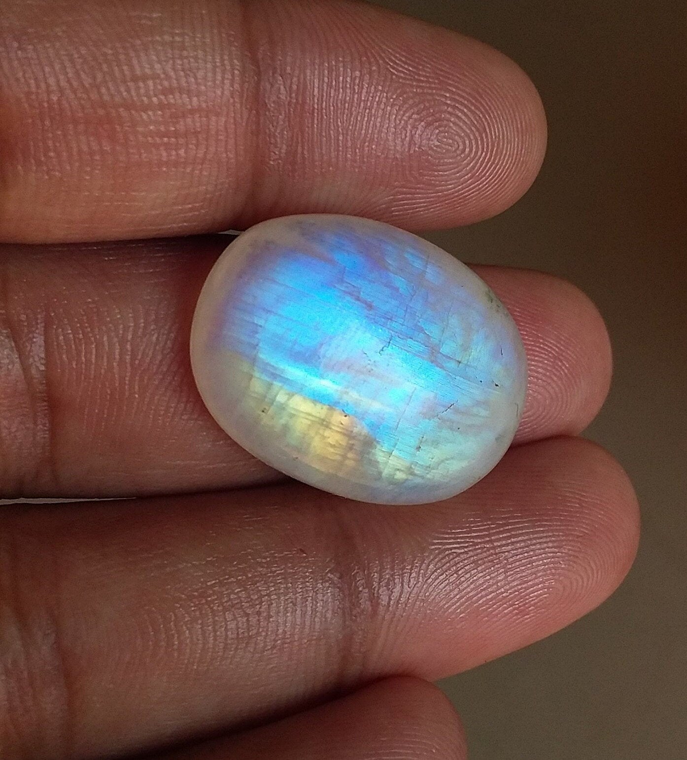 Natural Rainbow Moonstone, Oval Shape Blue Fire Cabochon, 25x18.5x7 MM 28 Carat Stone, Semi Precious Loose Gemstone