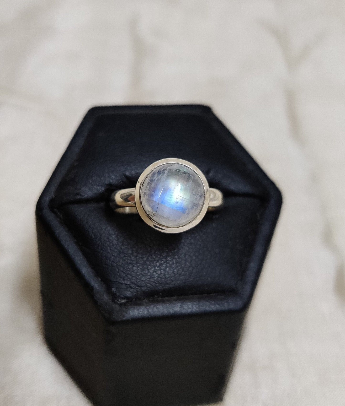 Natural Rainbow Moonstone Ring, Blue Fire Moonstone, 925 Sterling Silver Ring, Cabochon Gemstone, Handmade Jewelry, Birthstone, Anniversary