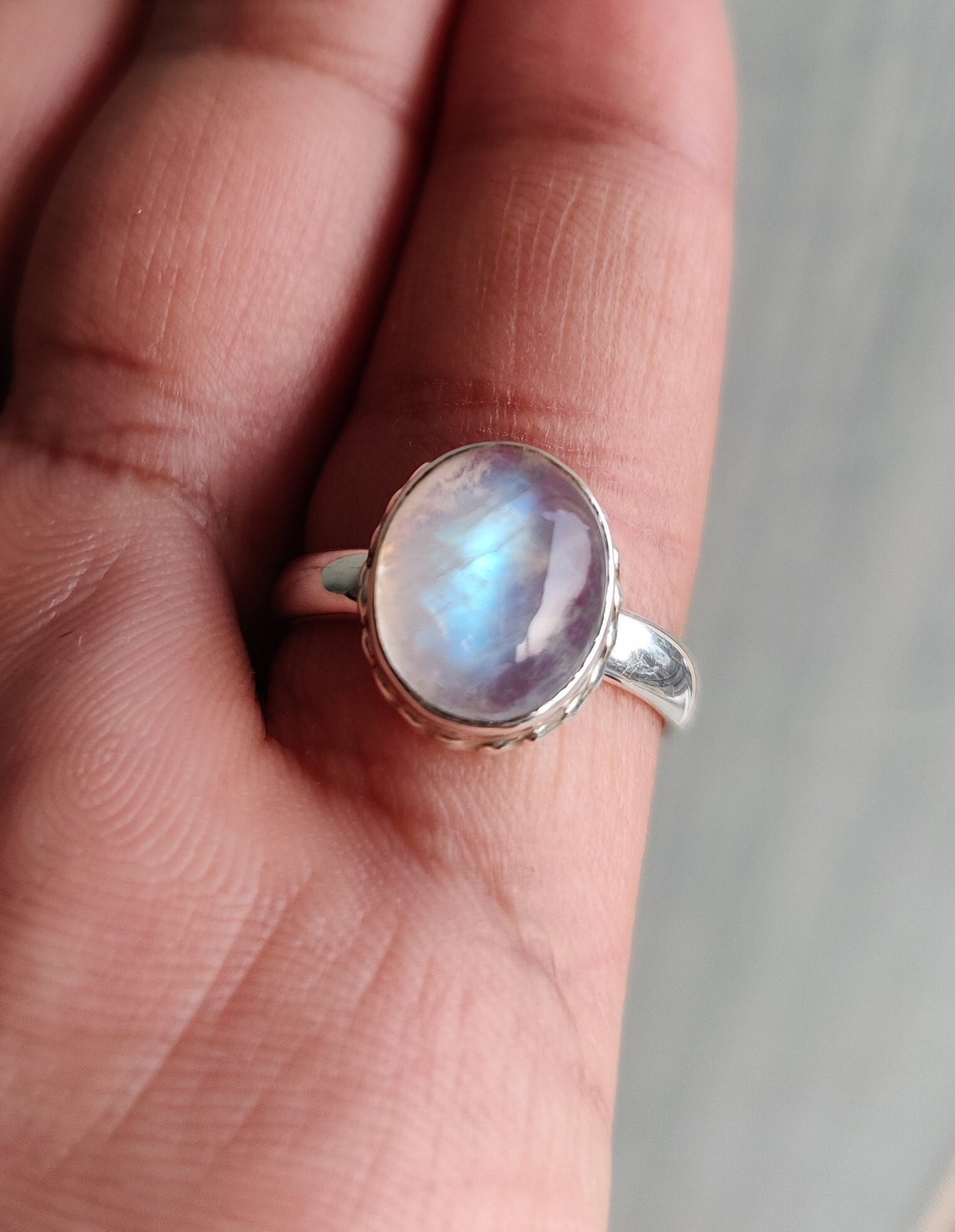 Genuine Rainbow Moonstone Ring, 925 Sterling Silver Ring, Blue Flash Moonstone Ring, Flashy Gemstone Ring, June Birthstone, Gift for Her