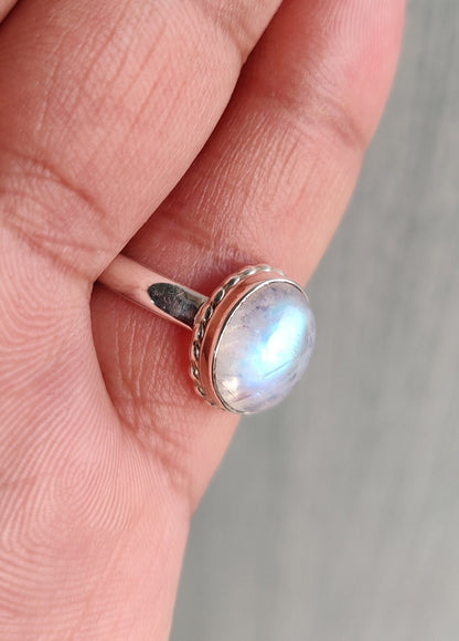 Genuine Rainbow Moonstone Ring, 925 Sterling Silver Ring, Blue Flash Moonstone Ring, Flashy Gemstone Ring, June Birthstone, Gift for Her