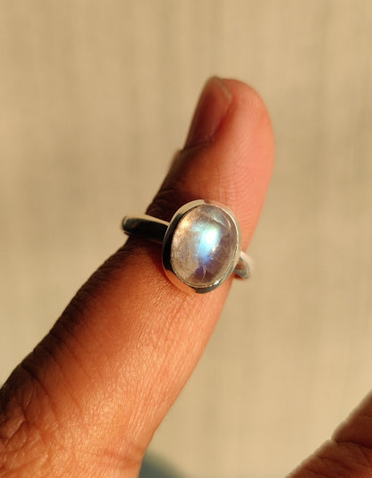 Natural Rainbow Moonstone Ring, 925 Sterling Silver Ring, Blue Flash Moonstone Jewelry, Silver Moonstone Ring, Moonstone Ring for Women