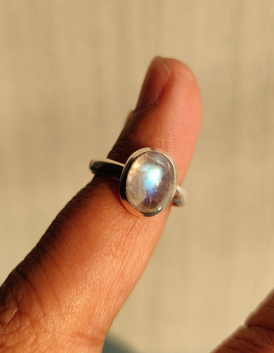 Natural Rainbow Moonstone Ring, 925 Sterling Silver Ring, Blue Flash Moonstone Jewelry, Silver Moonstone Ring, Moonstone Ring for Women