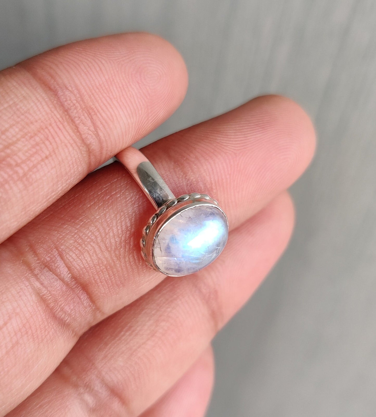 Genuine Rainbow Moonstone Ring, 925 Sterling Silver Ring, Blue Flash Moonstone Ring, Flashy Gemstone Ring, June Birthstone, Gift for Her