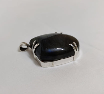 Blue Flashy Labradorite Pendant, Cabochon Gemstone Pendant, 925 Sterling Silver Jewelry, Free Stone Pendant, Healing Natural Stone Pendant