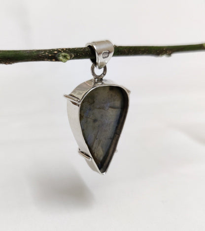 Labradorite pendant silver, Blue Flashy Labradorite Necklace, 925 Sterling Silver Pendant, Labradorite Jewelry women, Teardrop Cabochon Gems