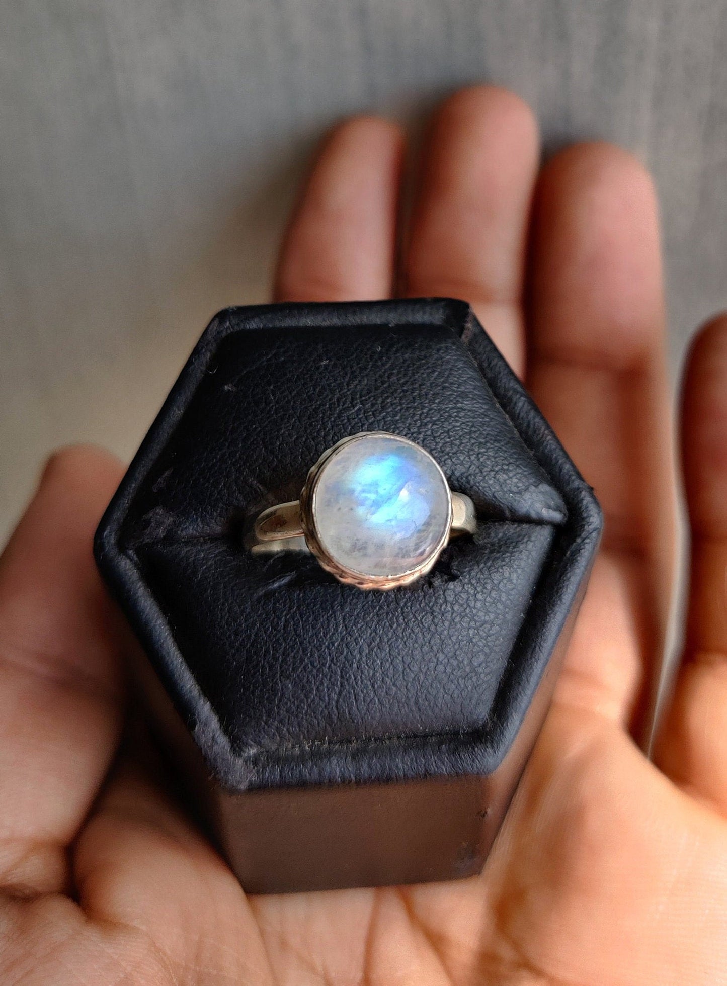Natural Rainbow Moonstone Ring, 925 Silver Ring for Women, Blue Flash Moonstone Ring, Handmade Jewelry, Cabochon Stone Ring, Gift for Her