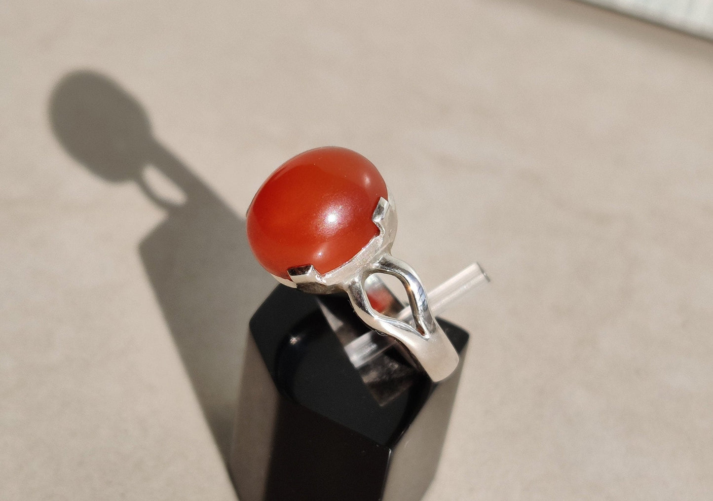 Carnelian stone ring, Handmade silver ring, 925 sterling silver ring, Everyday ring, Oval stone ring, Cabochon orange gemstone Women ring