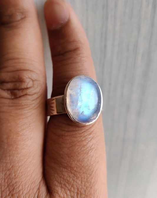 Natural Rainbow Moonstone Ring, Blue Flashy Gemstone Ring, 925 Sterling Silver Jewelry, Unisex Moonstone Jewelry, Promise Ring Size 9