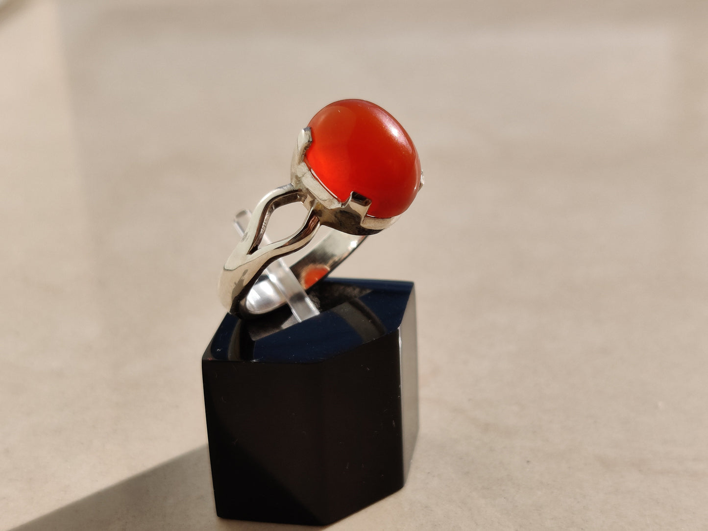 Carnelian stone ring, Handmade silver ring, 925 sterling silver ring, Everyday ring, Oval stone ring, Cabochon orange gemstone Women ring