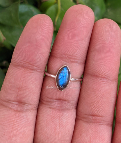 Labradorite Ring, 925 Sterling Silver Ring, Blue Flash Stone Ring, Silver Dainty Ring, Natural Gemstone Ring, Simple Everyday Ring for Her