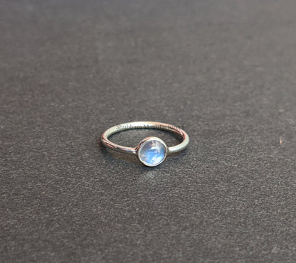 Rainbow Moonstone Ring, 925 Sterling Silver Ring, Tiny Moonstone Minimalist Ring, Dainty Gemstone Ring, Birthstone Ring, Simple Ring for Her