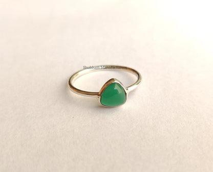 Natural Green Onyx Ring, 925 Sterling Silver Ring, Tiny Gemstone Ring, Dainty Onyx Ring, Birthstone Ring, Thin Band Ring, Handmade Jewelry