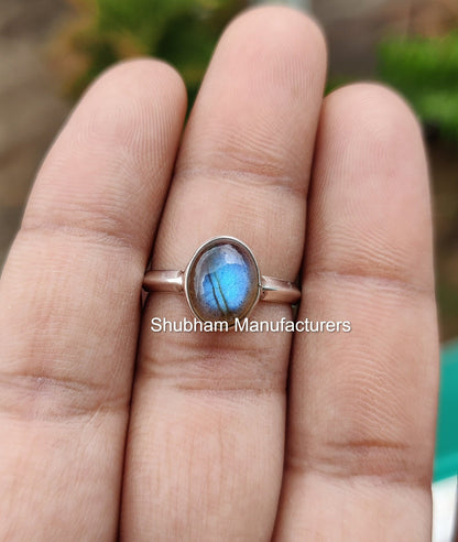 Labradorite Ring, 925 Sterling Silver Ring, Flashy Gemstone Ring, Simple Everyday Ring, Blue Fire Labradorite Jewelry, Dainty Ring for Her